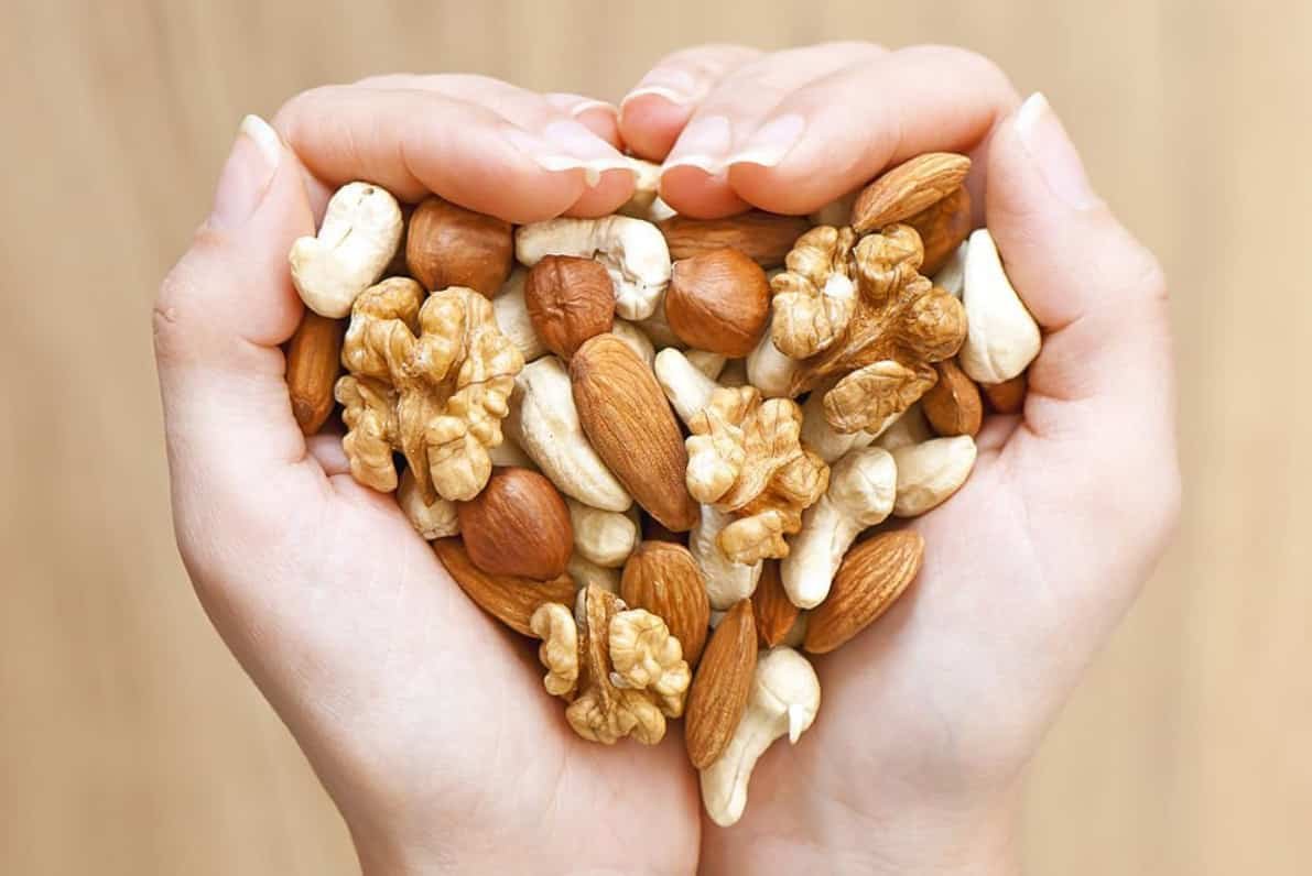 Can Dogs Eat Peanuts & Peanut Butter?